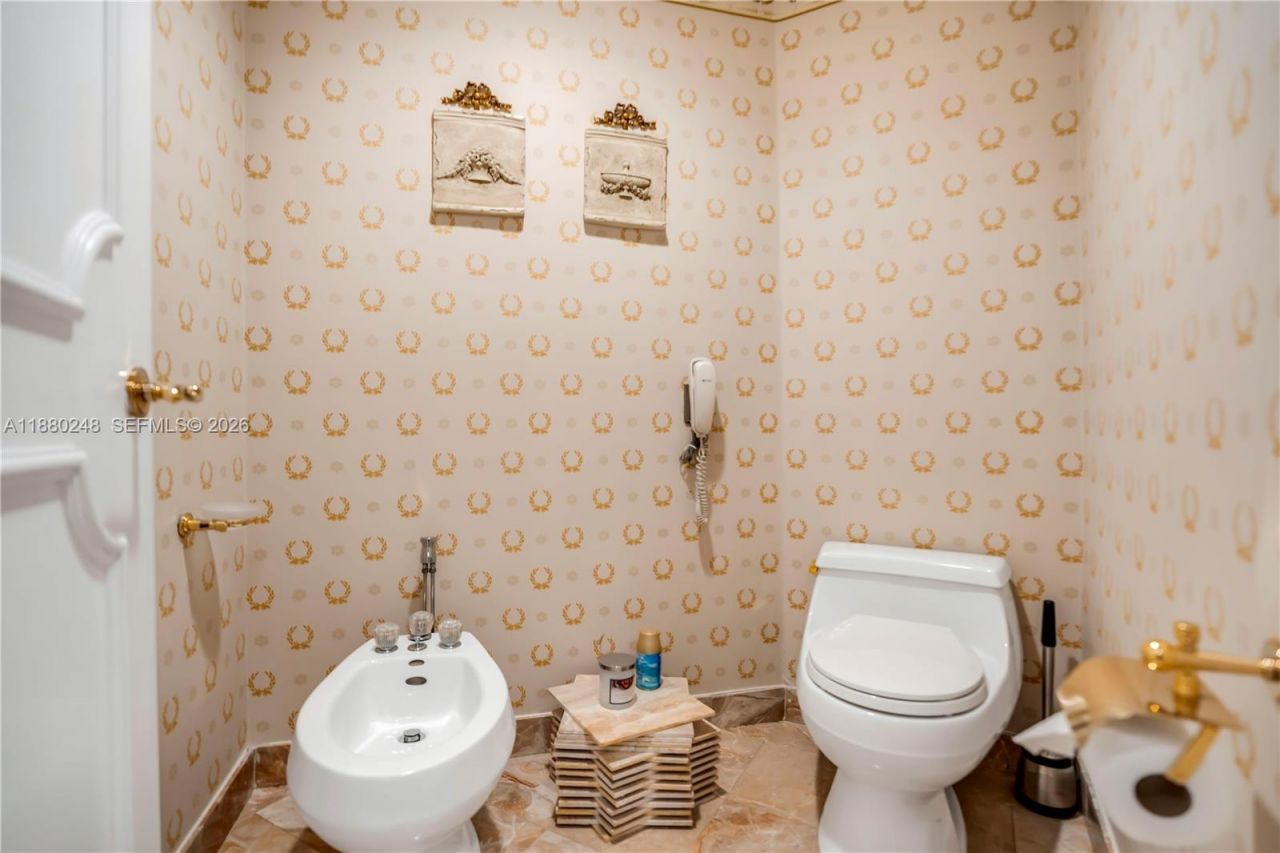 888 Brickell Key Dr, Unit 1807, Miami, FL 33131 Photo