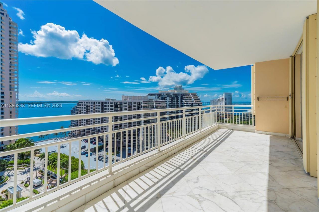 888 Brickell Key Dr, Unit 1807, Miami, FL 33131 Photo