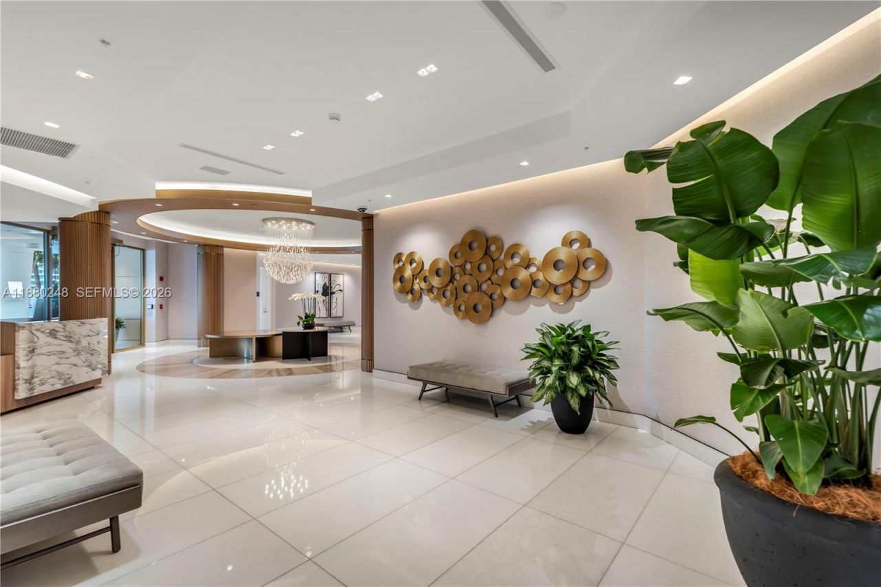 888 Brickell Key Dr, Unit 1807, Miami, FL 33131 Photo