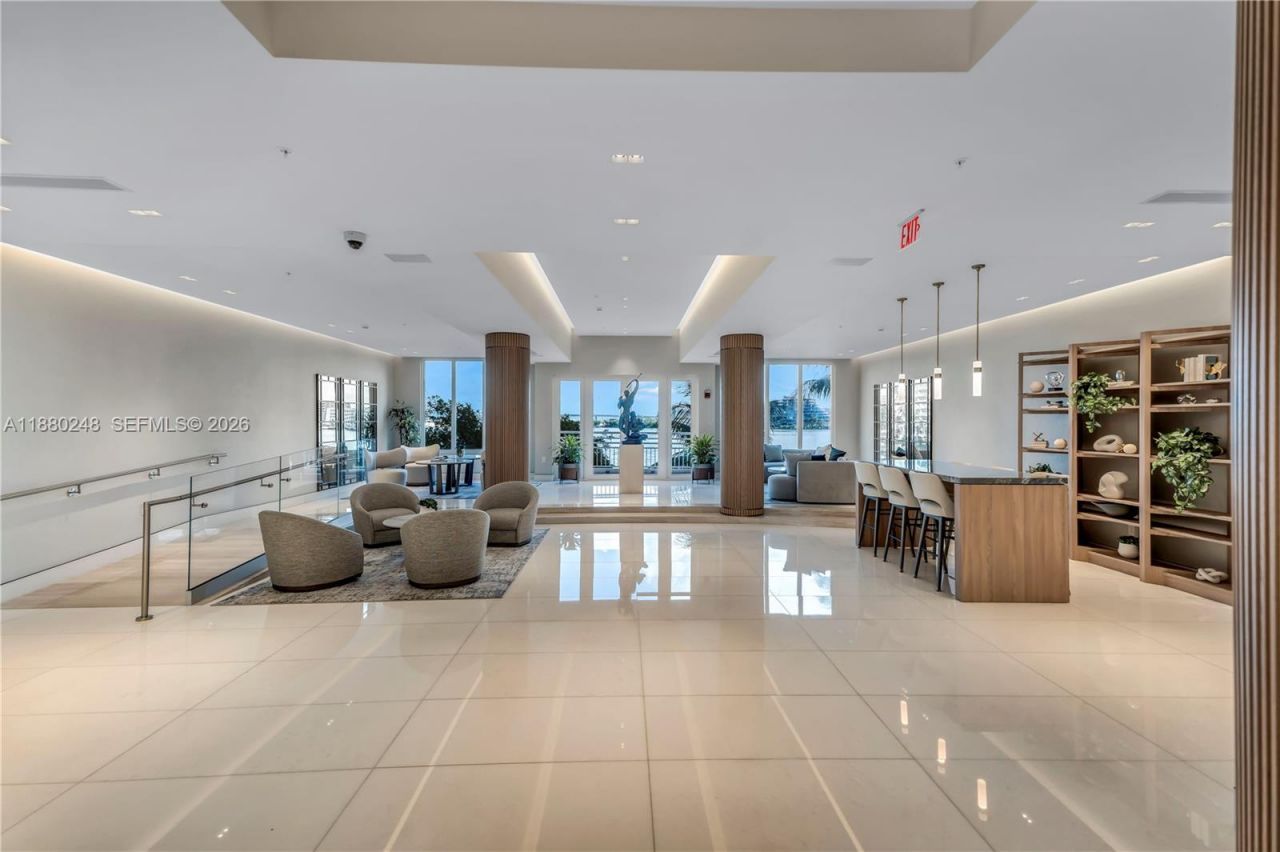 888 Brickell Key Dr, Unit 1807, Miami, FL 33131 Photo