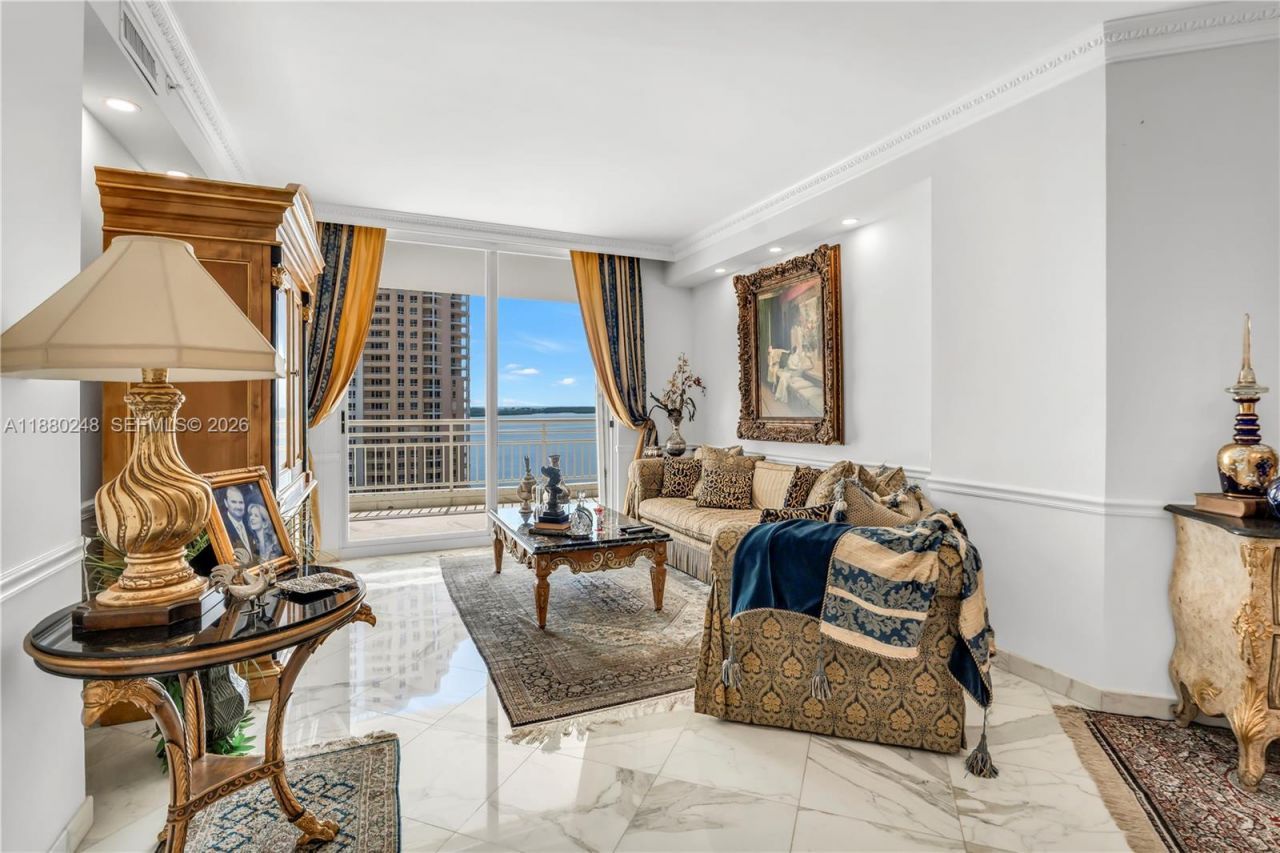 888 Brickell Key Dr, Unit 1807, Miami, FL 33131 Photo