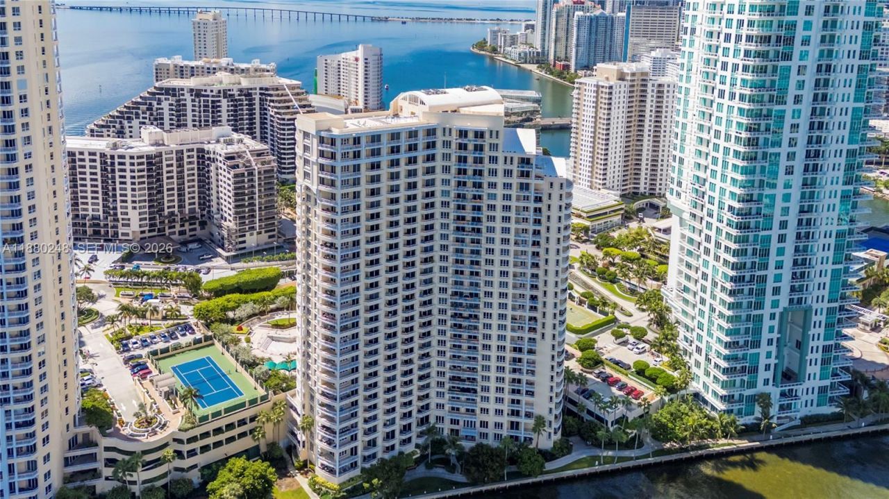 888 Brickell Key Dr, Unit 1807, Miami, FL 33131 Photo