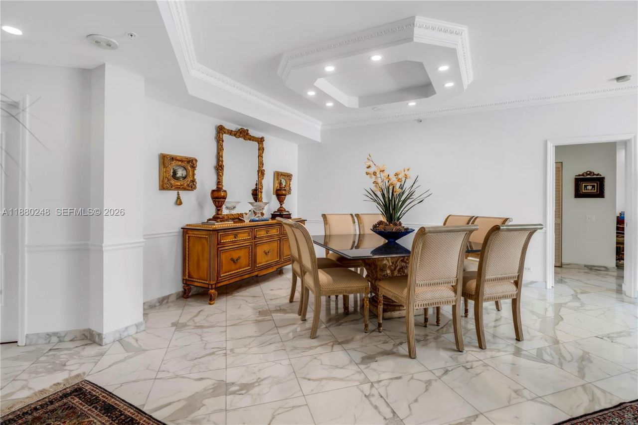 888 Brickell Key Dr, Unit 1807, Miami, FL 33131 Photo