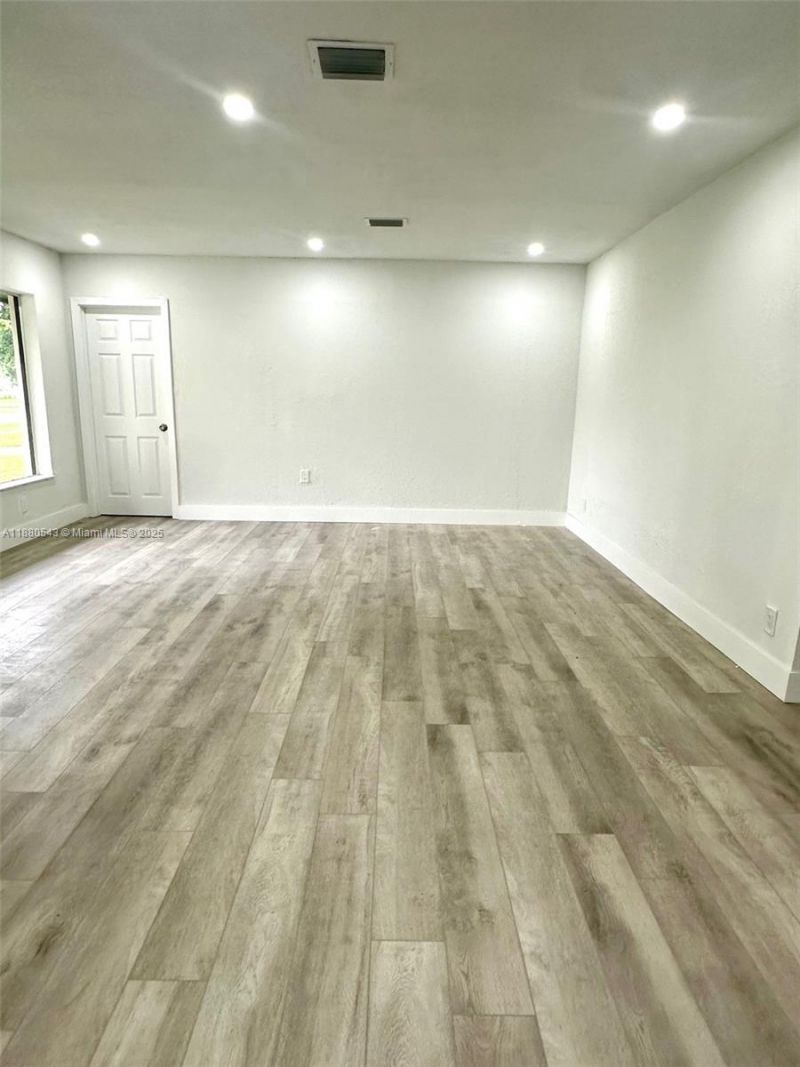 1420 NW 174th St, Miami Gardens, FL 33169 Photo