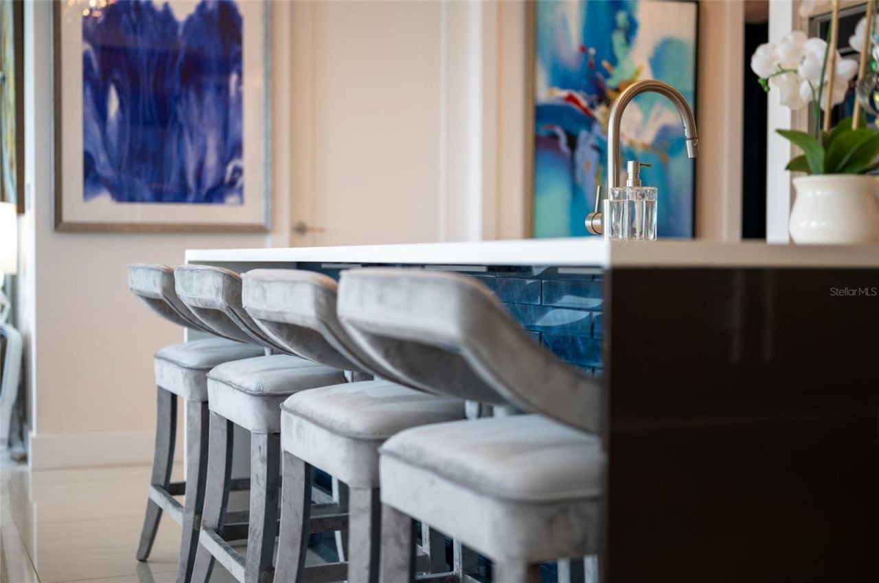 1155 N Gulfstream Avenue, Unit 1607, Sarasota, FL 34236 Photo