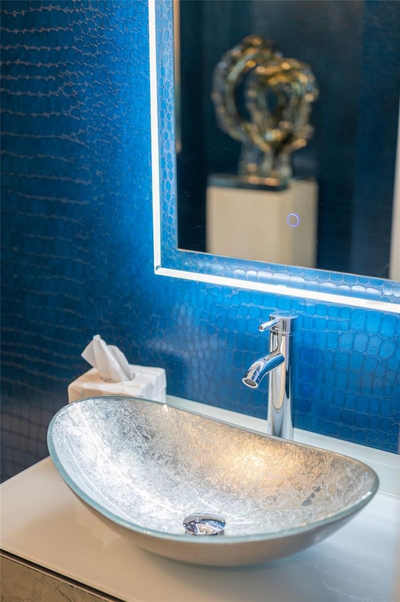 1155 N Gulfstream Avenue, Unit 1607, Sarasota, FL 34236 Photo