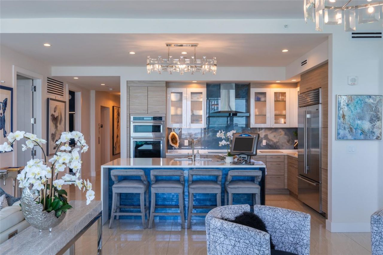 1155 N Gulfstream Avenue, Unit 1607, Sarasota, FL 34236 Photo