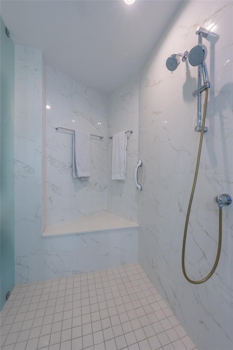 1155 N Gulfstream Avenue, Unit 1607, Sarasota, FL 34236 Photo