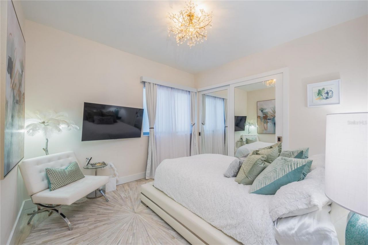 1155 N Gulfstream Avenue, Unit 1607, Sarasota, FL 34236 Photo