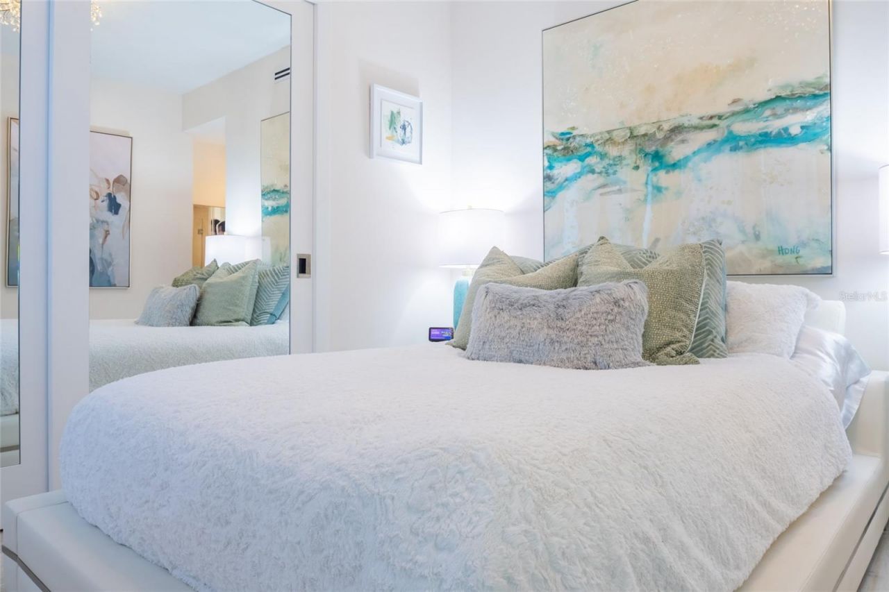 1155 N Gulfstream Avenue, Unit 1607, Sarasota, FL 34236 Photo