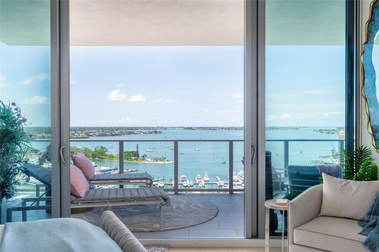 1155 N Gulfstream Avenue, Unit 1607, Sarasota, FL 34236 Photo
