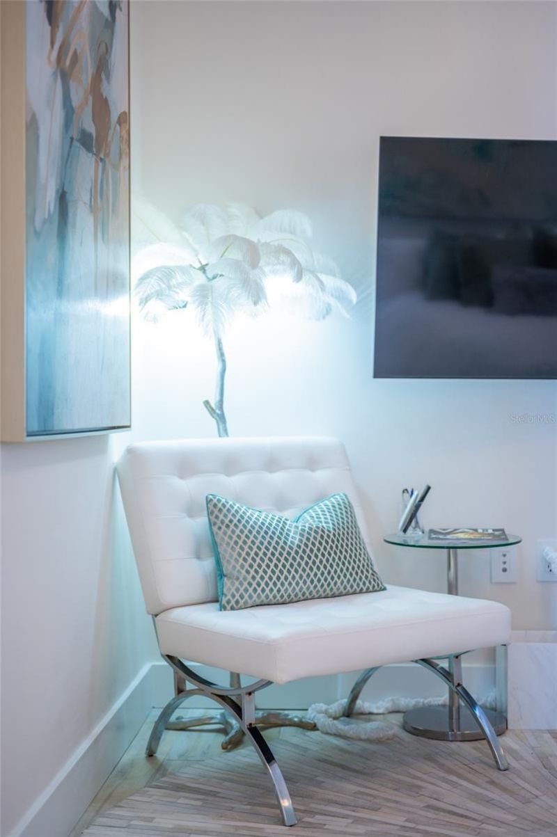 1155 N Gulfstream Avenue, Unit 1607, Sarasota, FL 34236 Photo