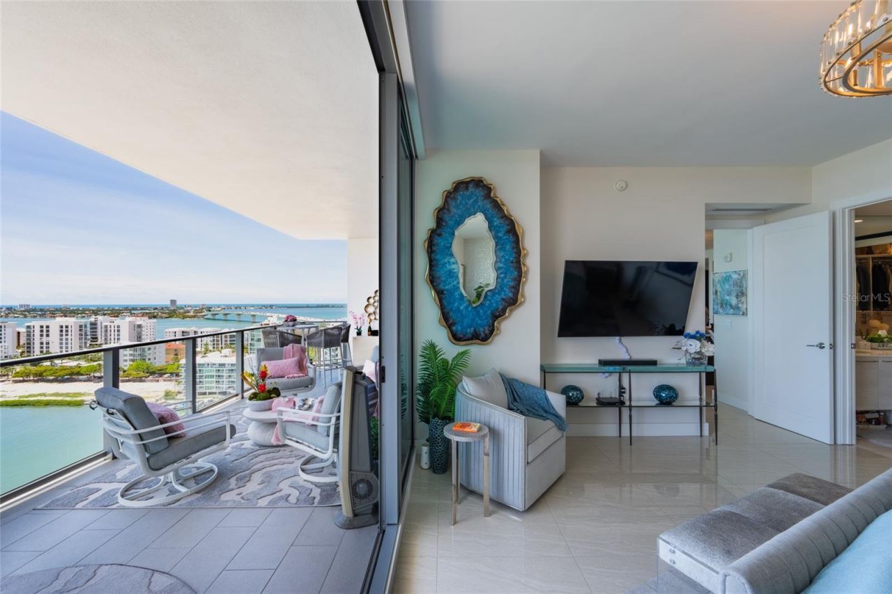 1155 N Gulfstream Avenue, Unit 1607, Sarasota, FL 34236 Photo