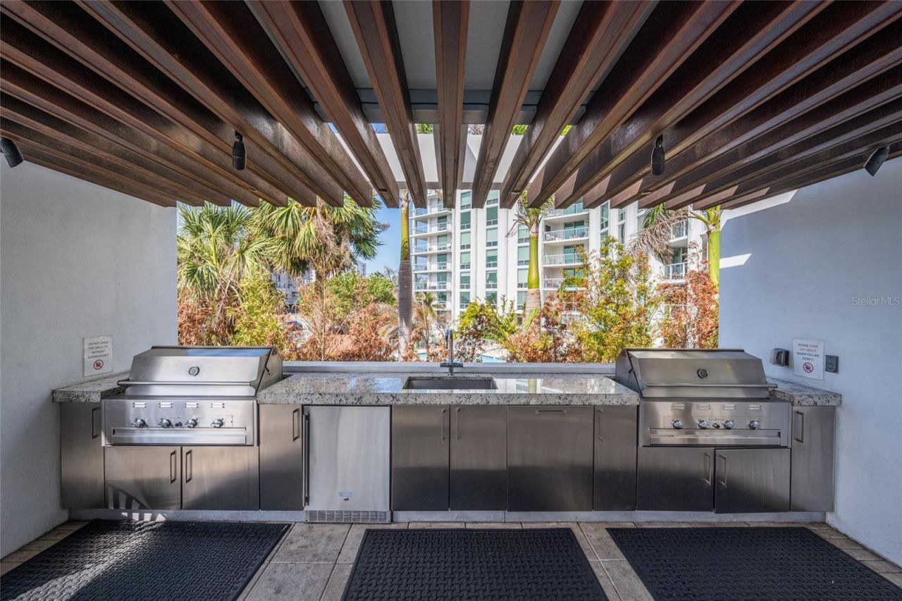 1155 N Gulfstream Avenue, Unit 1607, Sarasota, FL 34236 Photo