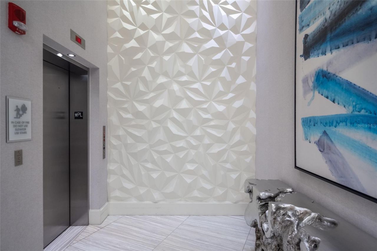 1155 N Gulfstream Avenue, Unit 1607, Sarasota, FL 34236 Photo