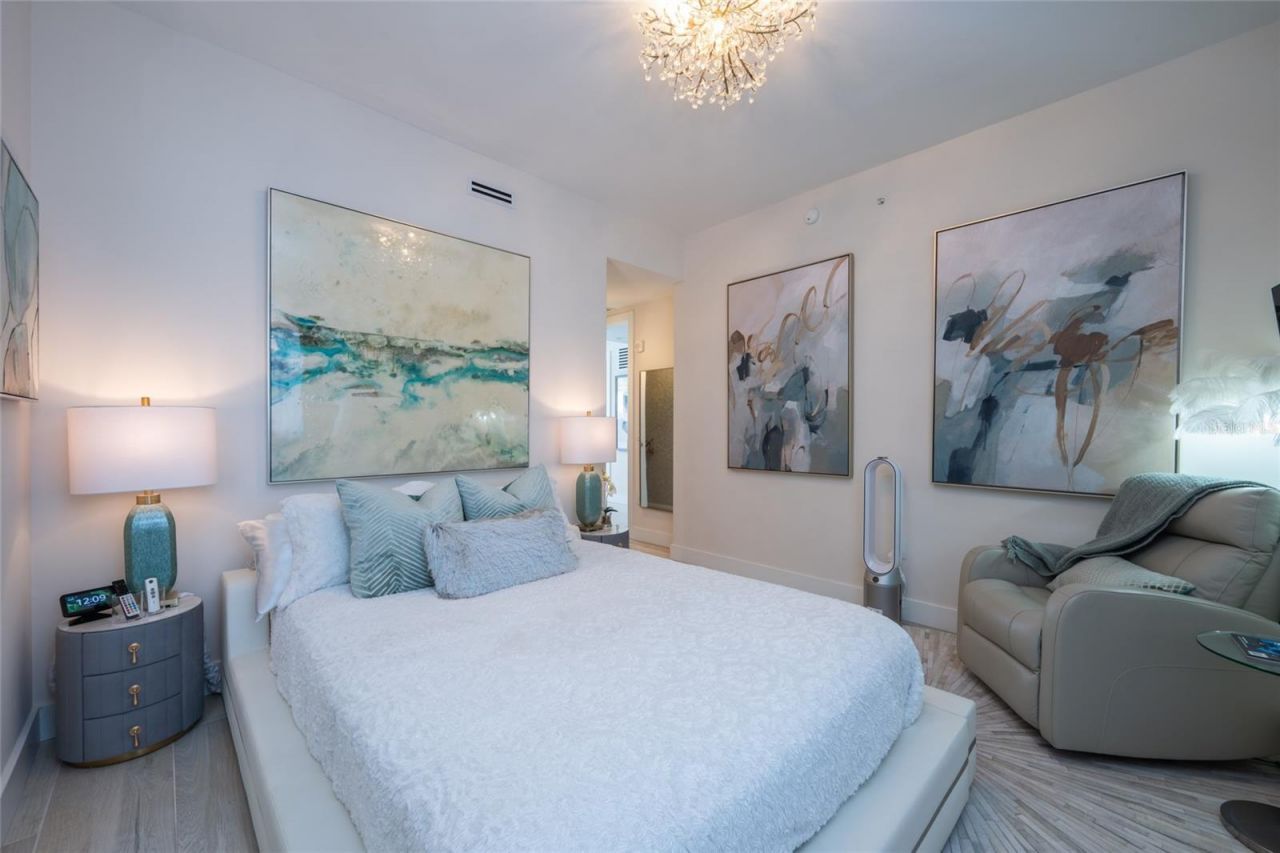 1155 N Gulfstream Avenue, Unit 1607, Sarasota, FL 34236 Photo