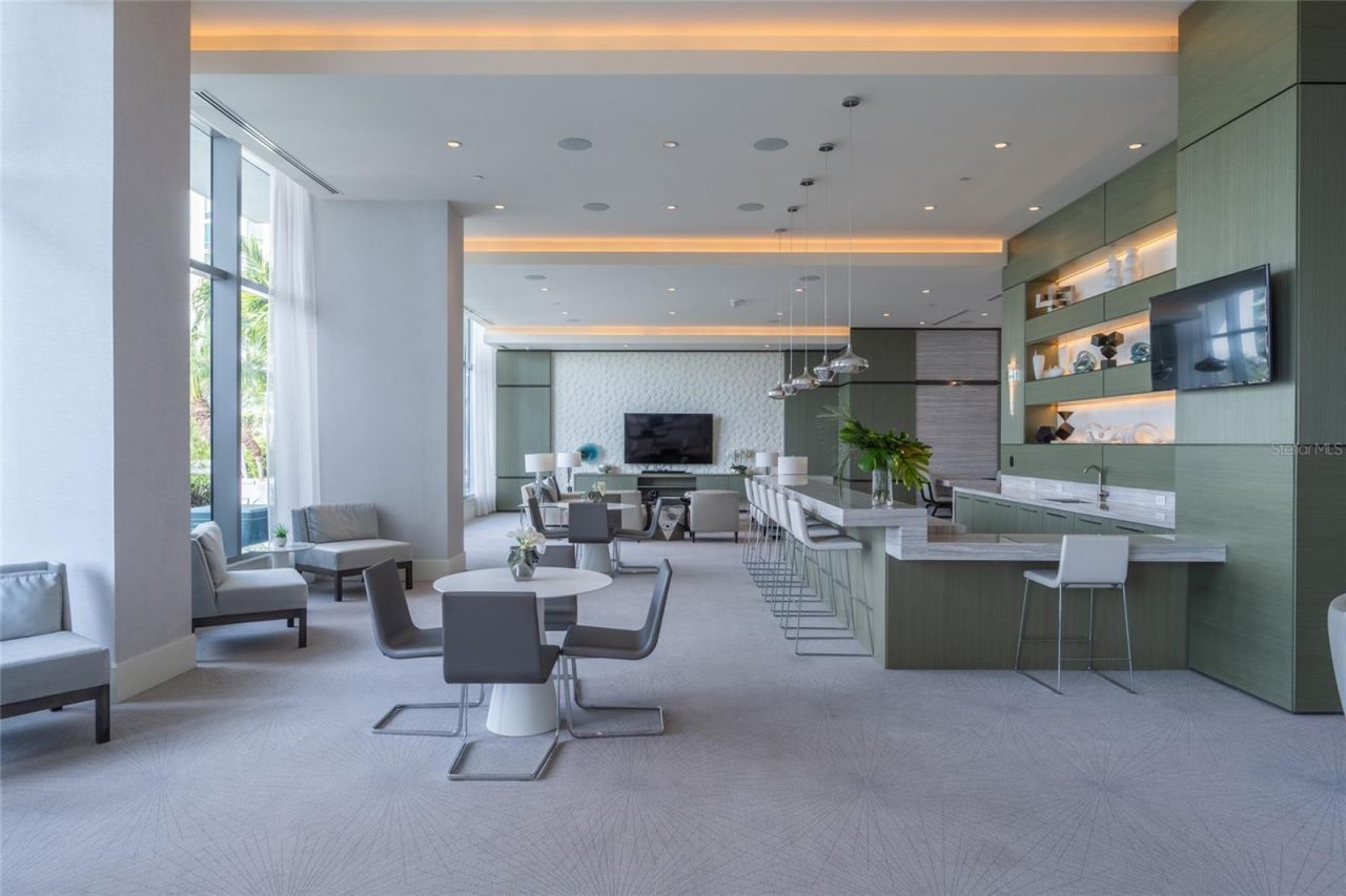 1155 N Gulfstream Avenue, Unit 1607, Sarasota, FL 34236 Photo