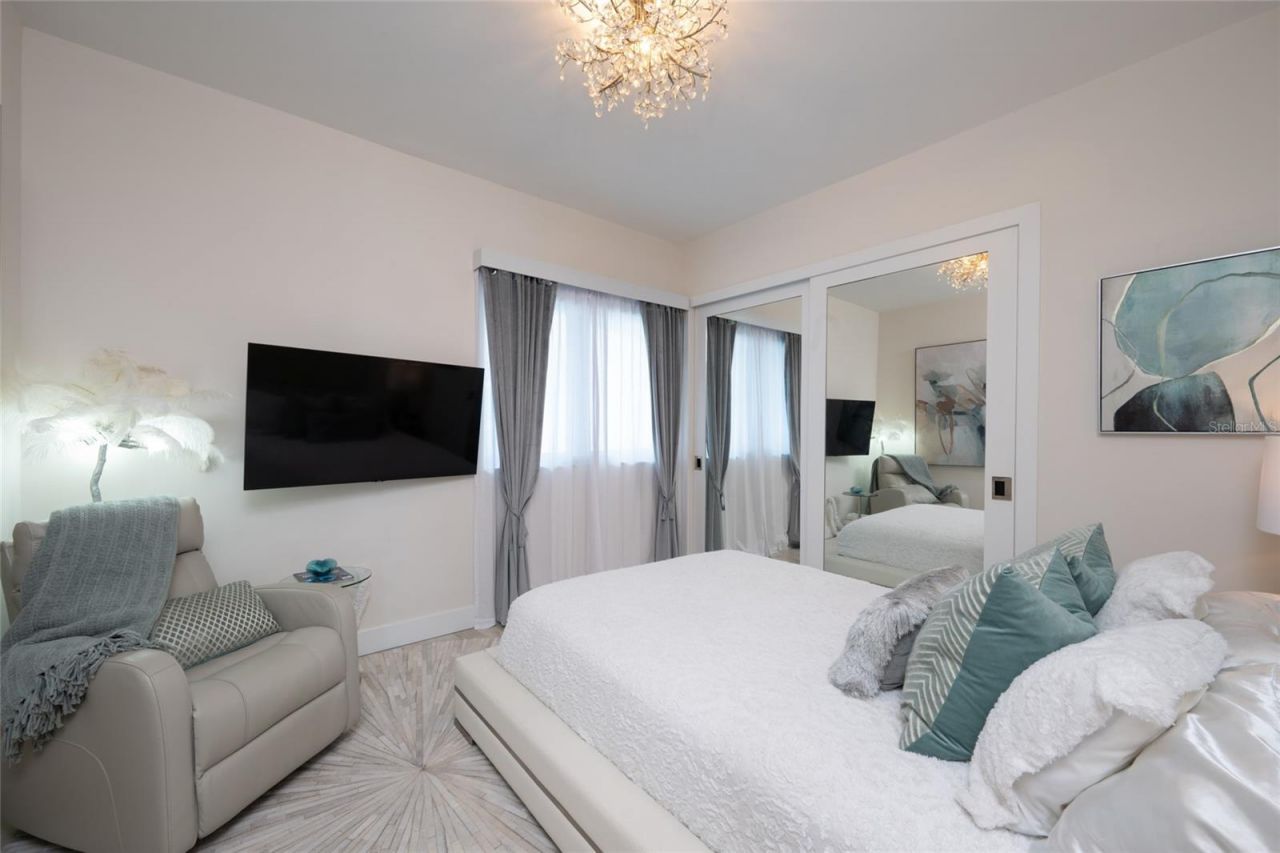 1155 N Gulfstream Avenue, Unit 1607, Sarasota, FL 34236 Photo