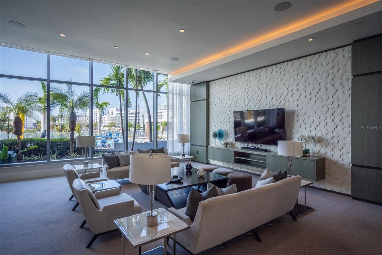 1155 N Gulfstream Avenue, Unit 1607, Sarasota, FL 34236 Photo