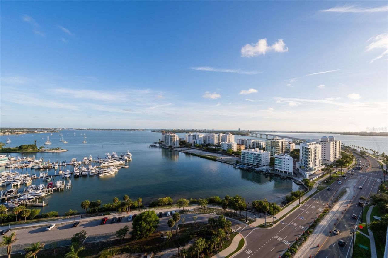 1155 N Gulfstream Avenue, Unit 1607, Sarasota, FL 34236 Photo