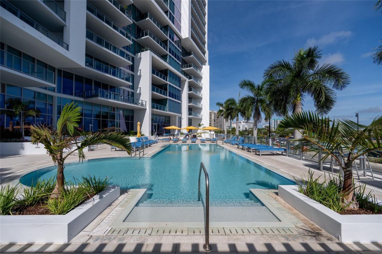 1155 N Gulfstream Avenue, Unit 1607, Sarasota, FL 34236 Photo