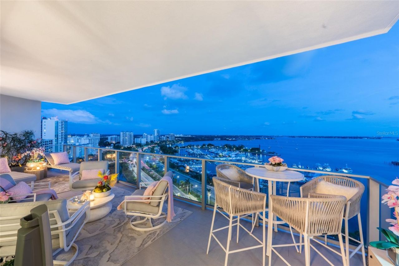 1155 N Gulfstream Avenue, Unit 1607, Sarasota, FL 34236 Photo