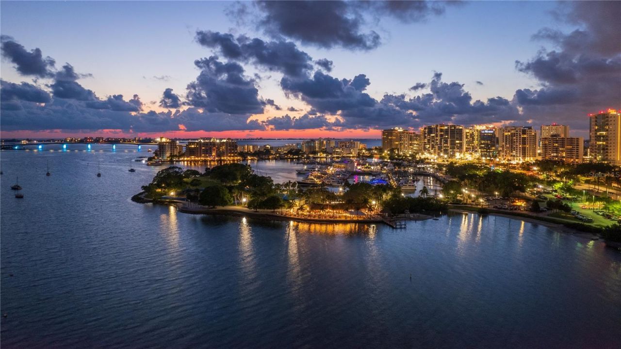 1155 N Gulfstream Avenue, Unit 1607, Sarasota, FL 34236 Photo