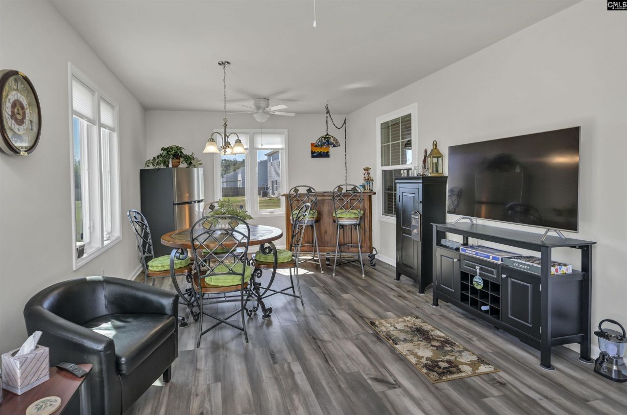 281 Burbage Court Photo 30