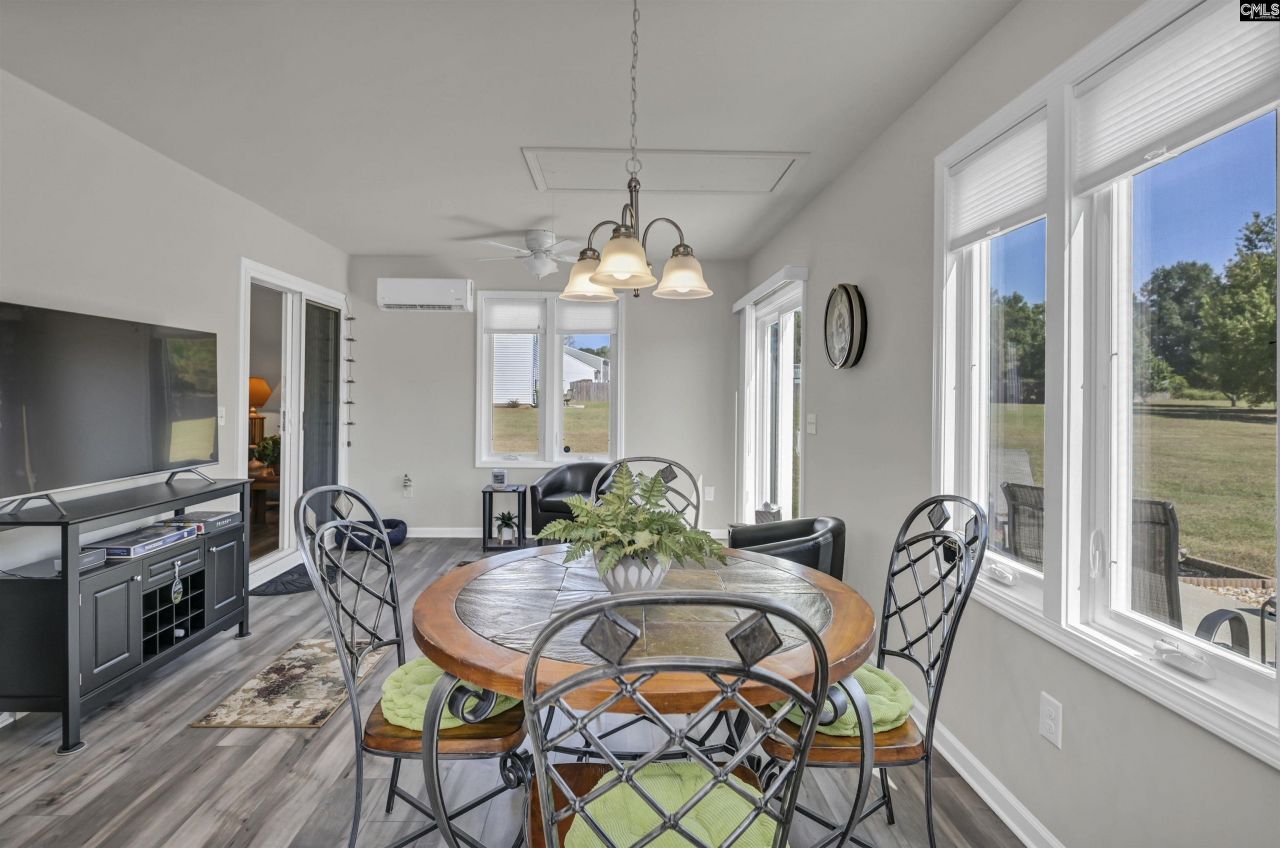 281 Burbage Court Photo 32