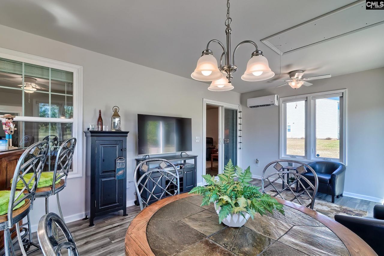 281 Burbage Court Photo 33