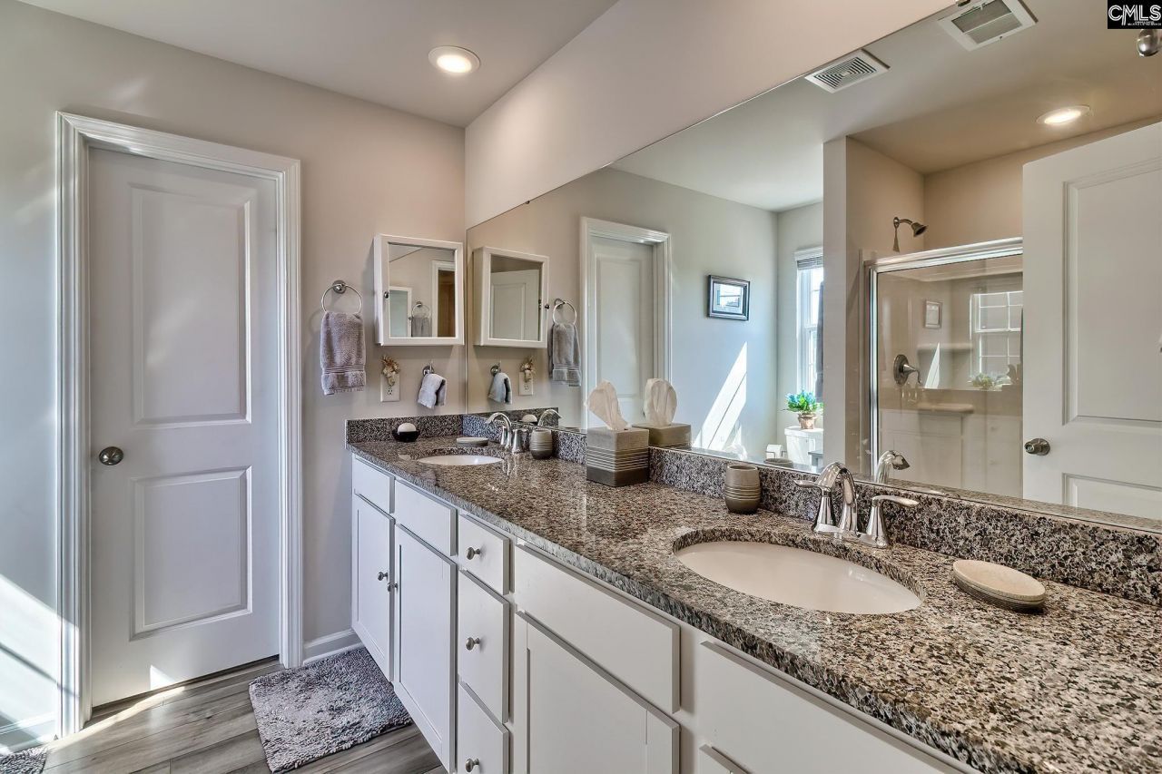 281 Burbage Court Photo 39