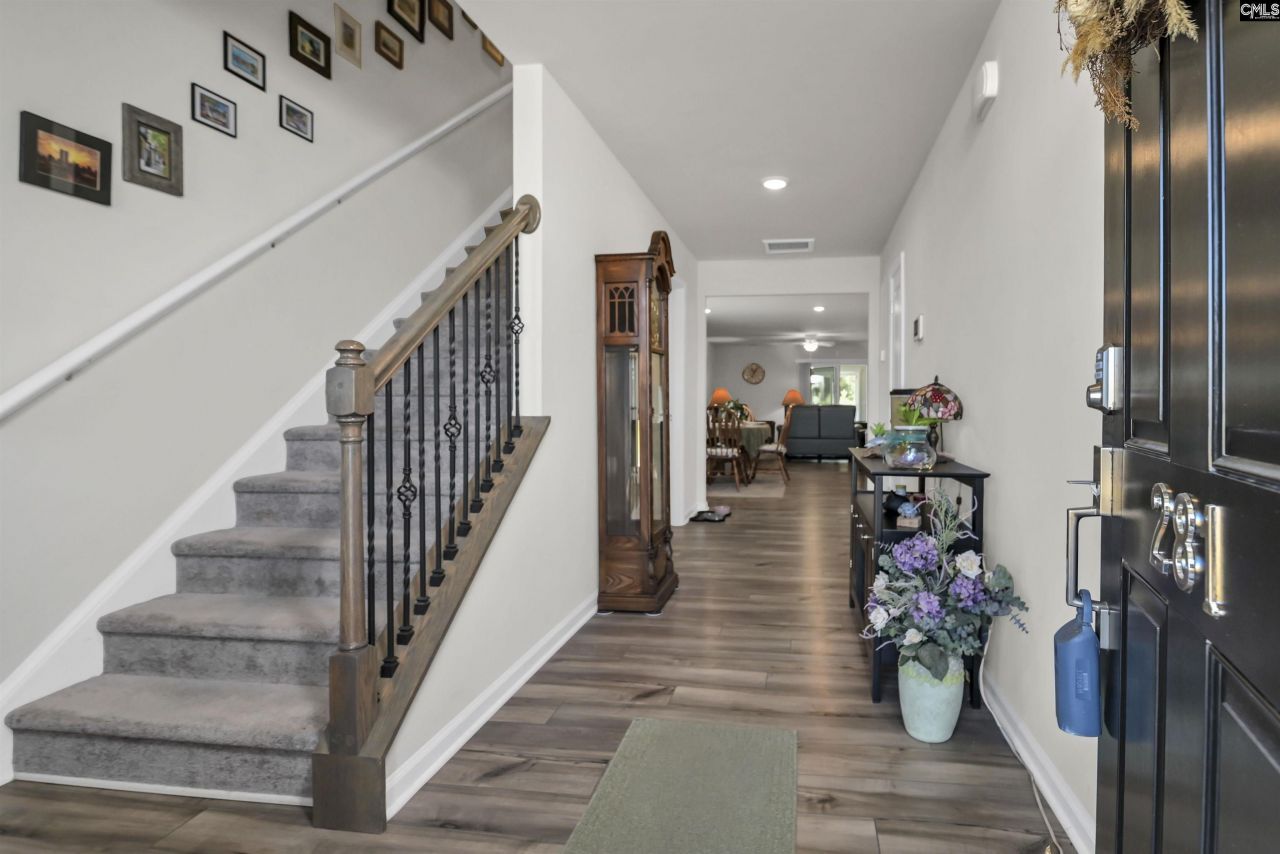 281 Burbage Court Photo 6