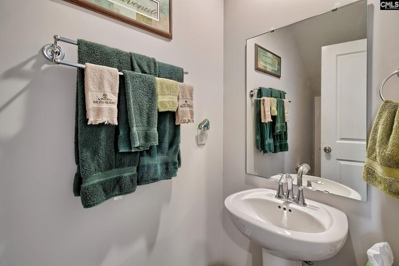 281 Burbage Court Photo 8