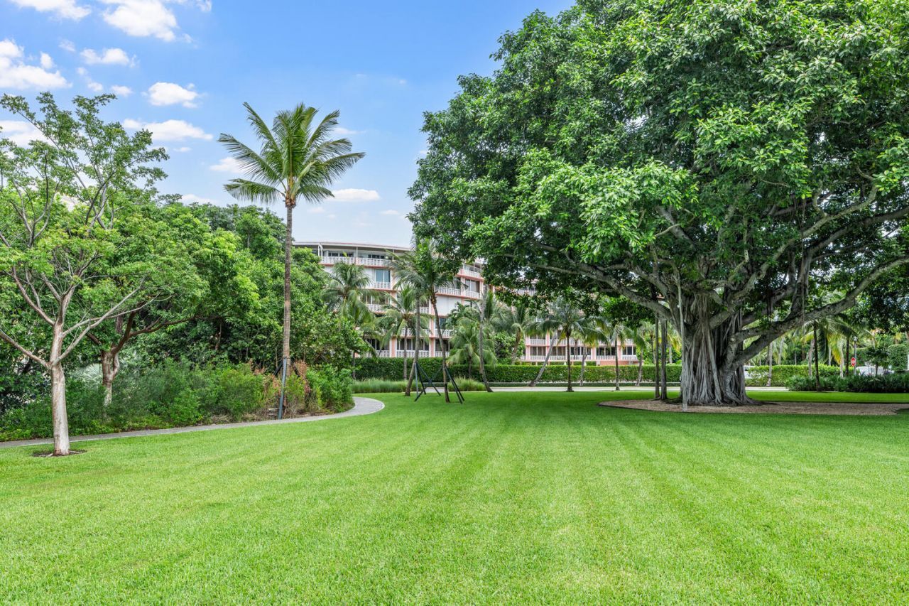 315 S Lake Drive, Unit Ph C, Palm Beach, FL 33480 Photo