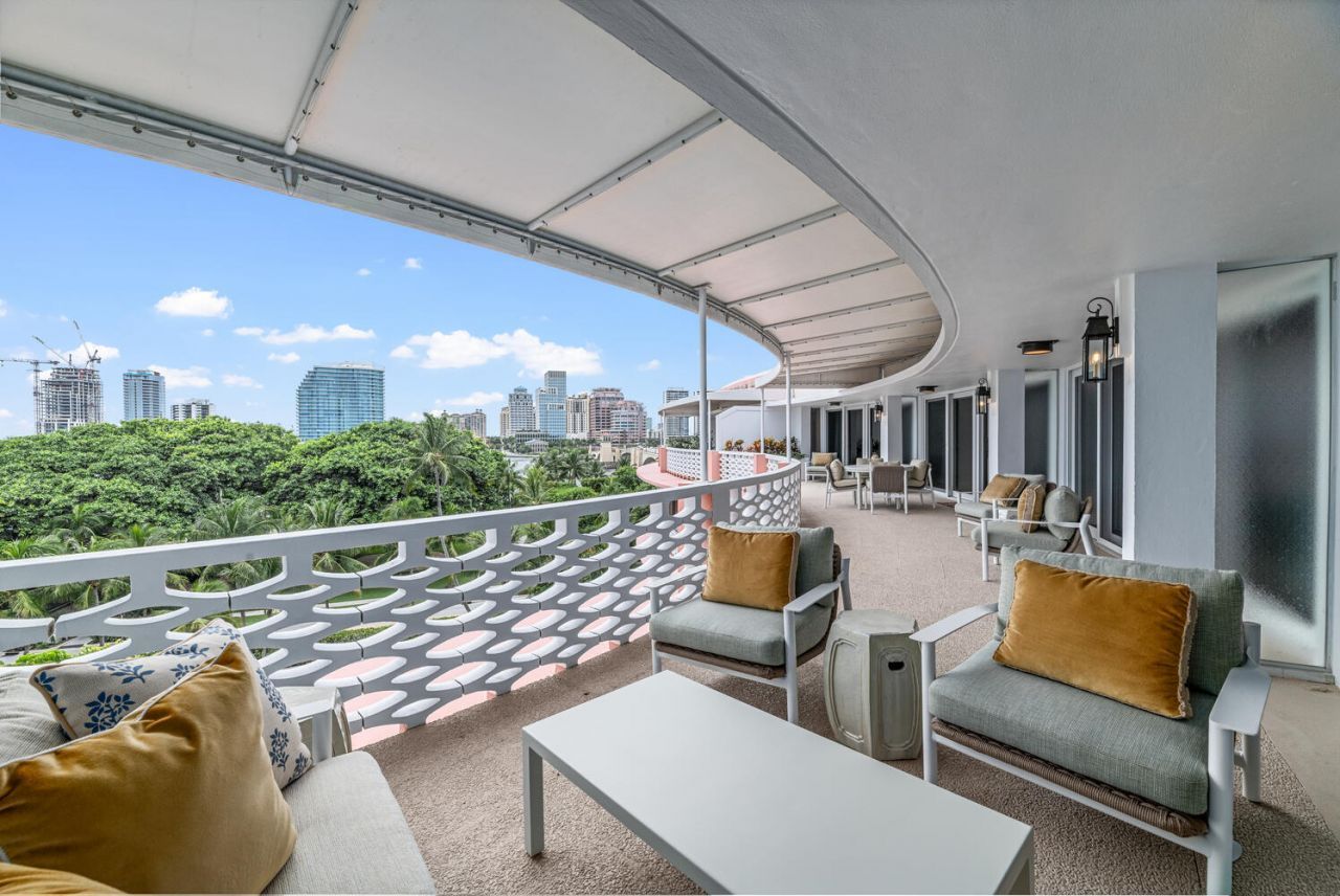 315 S Lake Drive, Unit Ph C, Palm Beach, FL 33480 Photo