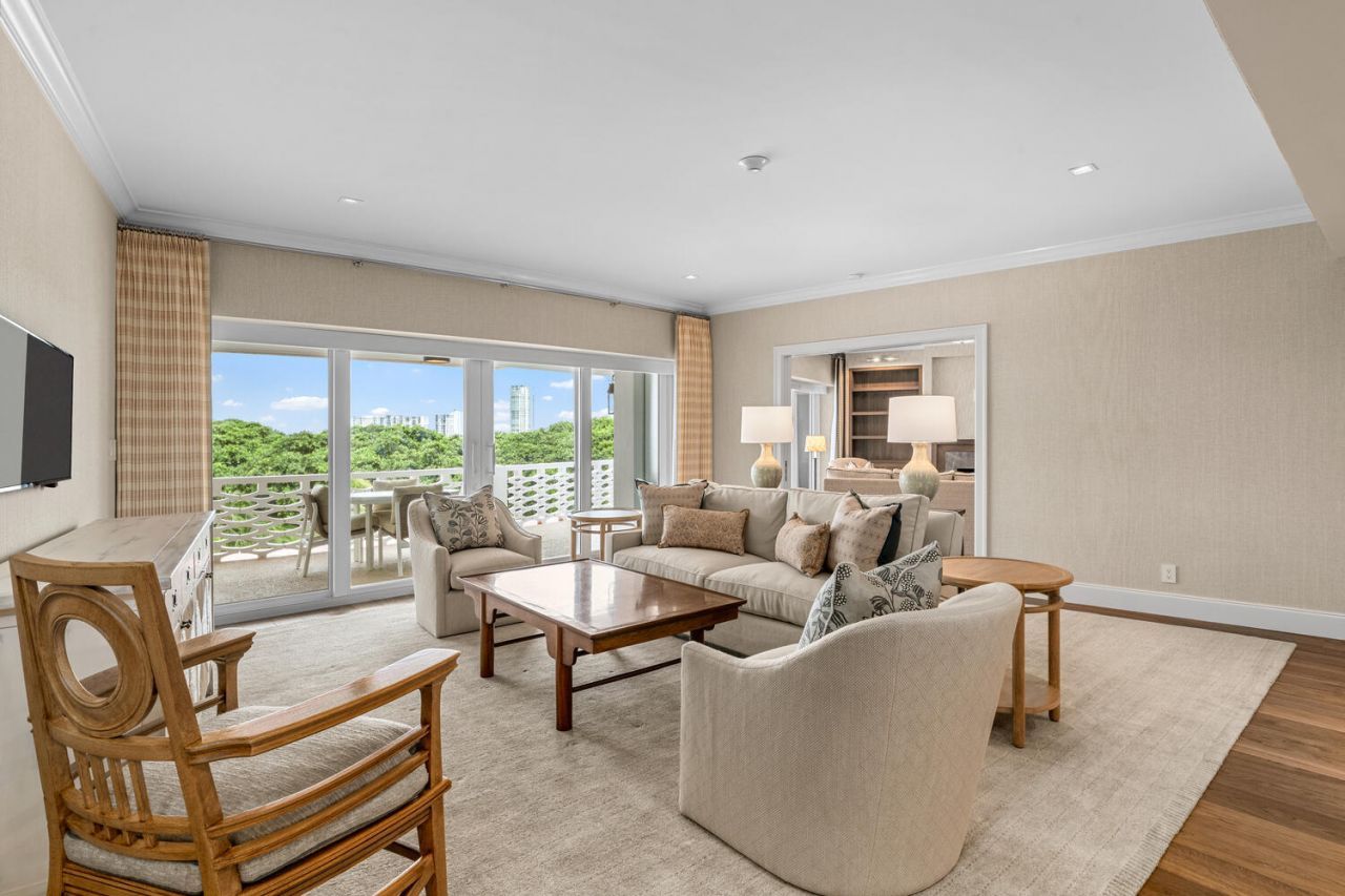 315 S Lake Drive, Unit Ph C, Palm Beach, FL 33480 Photo