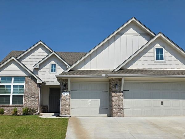 1502 E Utica Place, Broken Arrow, OK 74011