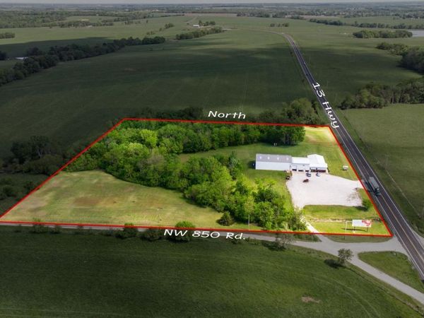 8559 Mo-13 , Clinton, MO 64735