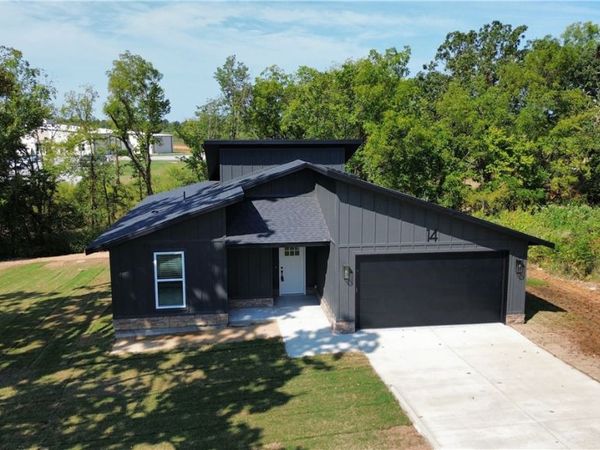 14 Dugan Circle, Bella Vista, AR 72715