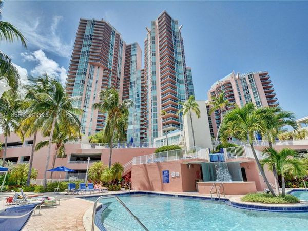 3370 Hidden Bay Dr, Unit 1115, Aventura, FL 33180