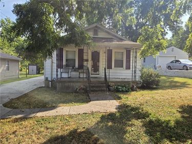 421 E Angus Street, Independence, MO 64055