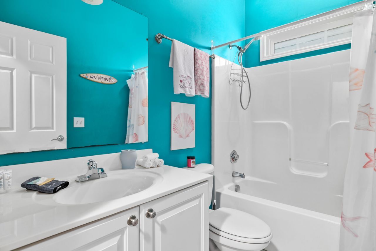 107 W 2nd Street Photo 11