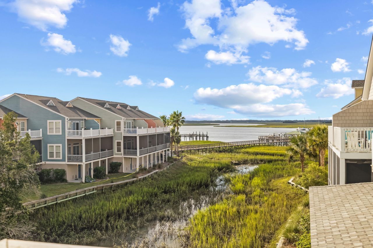 107 W 2nd Street Photo 41