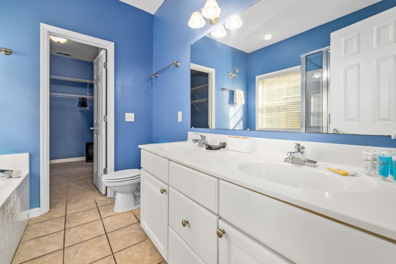 107 W 2nd Street Photo 42