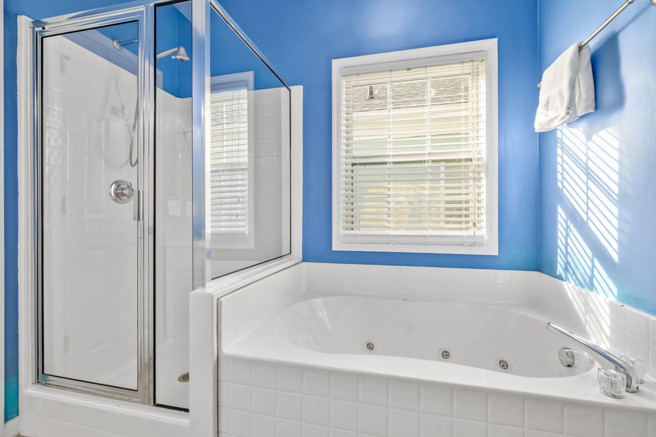 107 W 2nd Street Photo 44