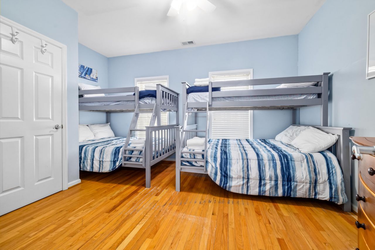 107 W 2nd Street Photo 47