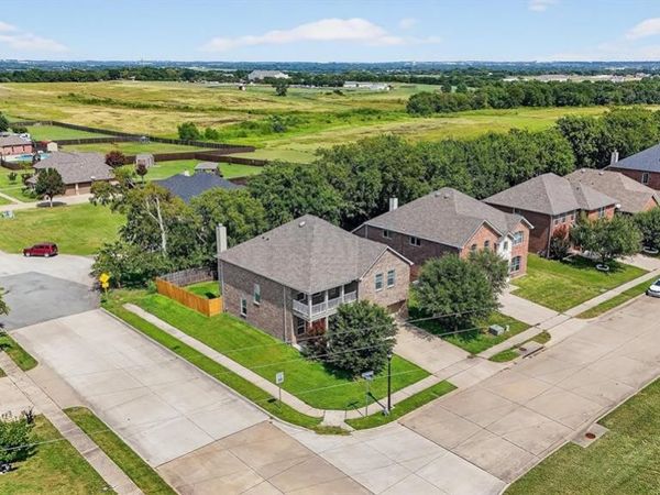 4515 Hummingbird Drive, Sherman, TX 75092