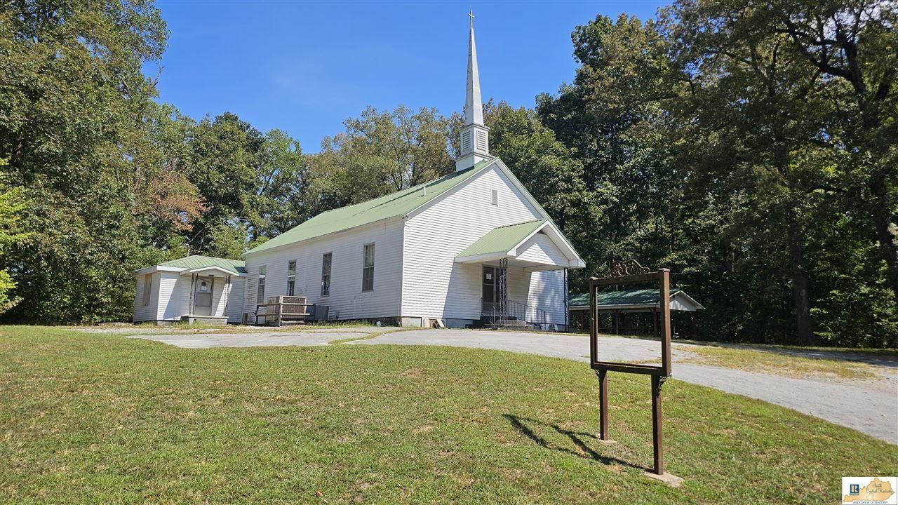 3172 Oak Grove Church Road, Smiths Grove, KY 42171 Main Photo