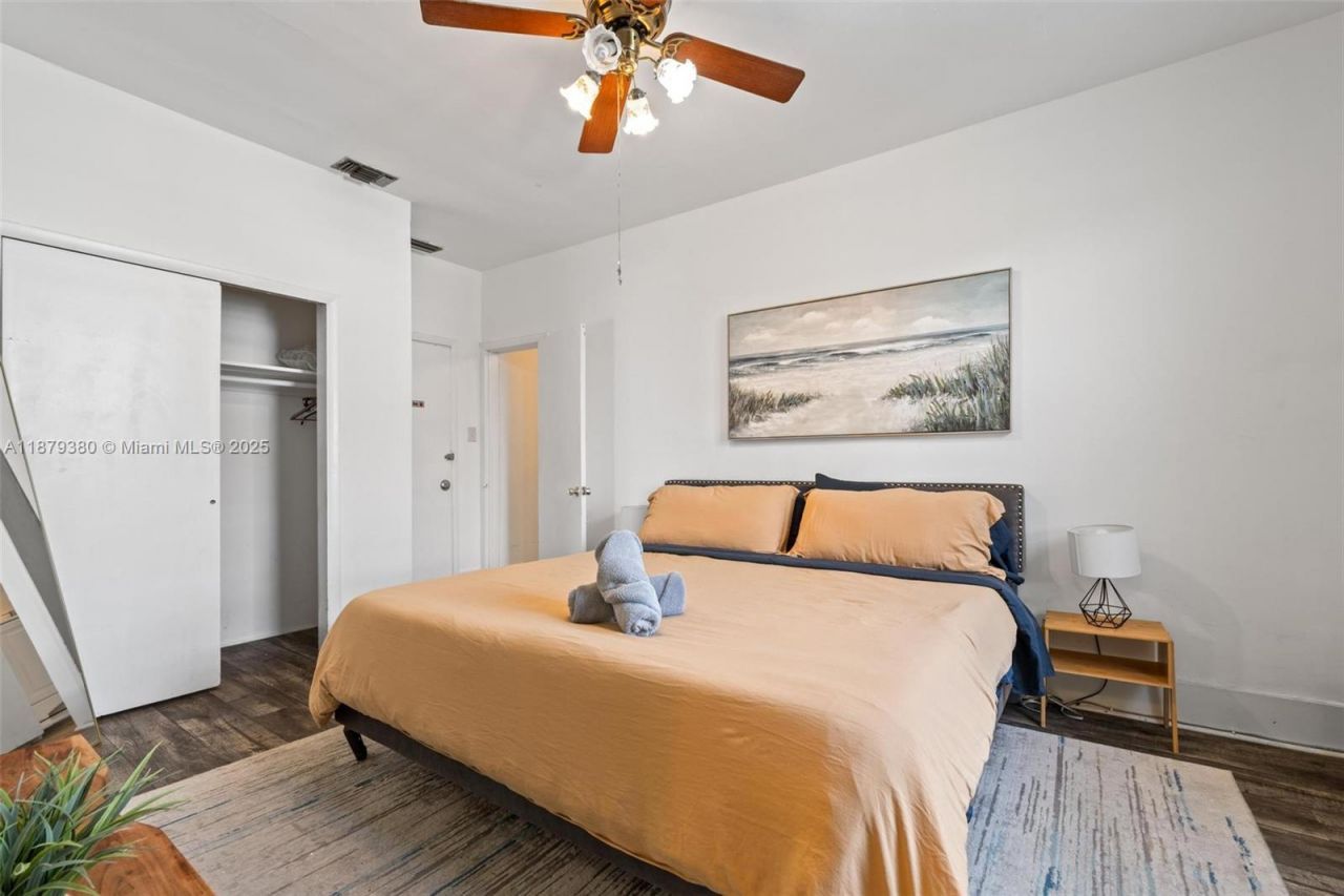 2453 SW 17th St, Unit 2453, Miami, FL 33145 Photo