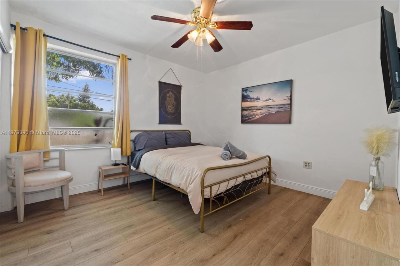 2453 SW 17th St, Unit 2453, Miami, FL 33145 Photo